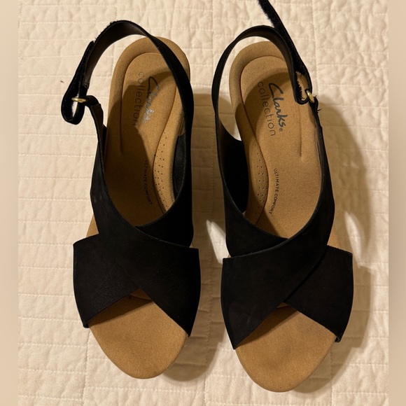 Clarks Shoes - Clark’s Collection Ultimate Comfort Black Cork Wedge.  Size 8M.